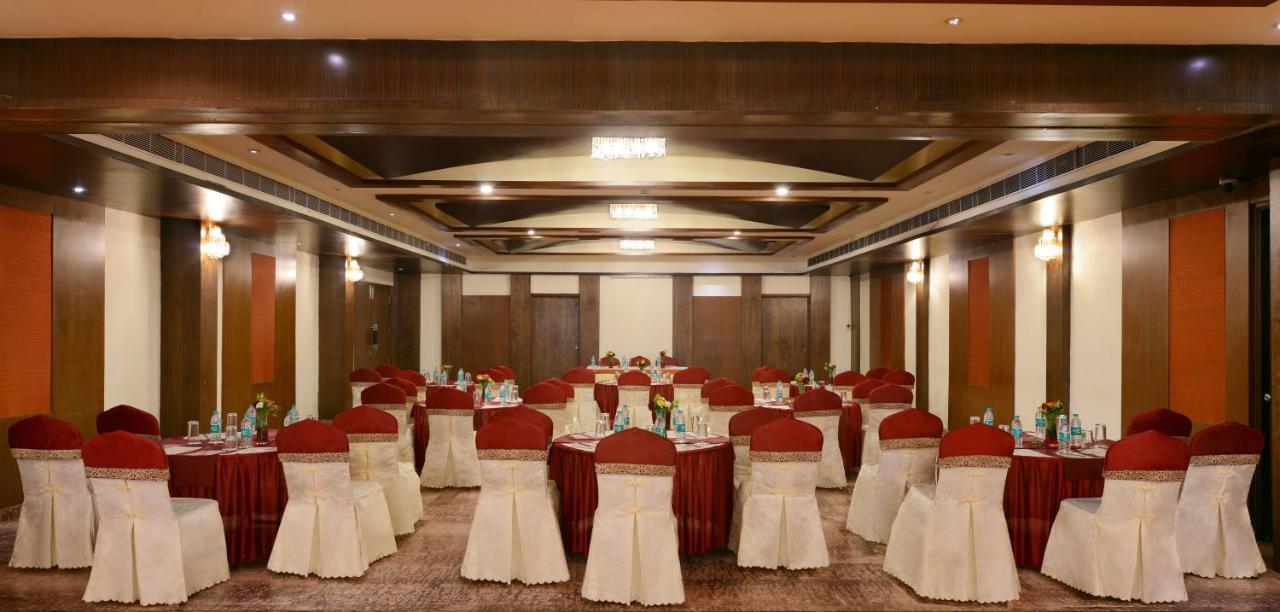 Keshav Clarks Inn Gadag Exterior photo